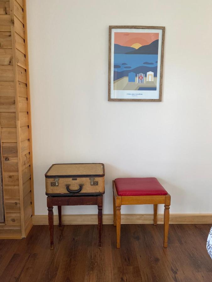 Auberge Et Salle De Spectacle La Fascine Isle-aux-Coudres Kültér fotó