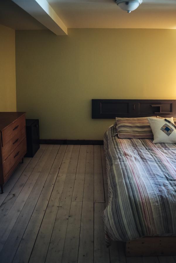 Auberge Et Salle De Spectacle La Fascine Isle-aux-Coudres Kültér fotó